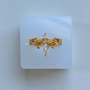Elegant Gold and Crystal Ring